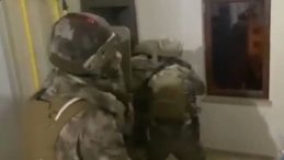Bakan Yerlikaya Açıkladı! 8 İlde Eş Zamanlı Operasyonda 169 Şüpheli Yakalandı!