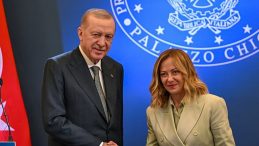 Başkan Erdoğan, İtalya’dan yurda döndü