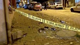 Binanın Dış Cephesini Deprem Değil, Şiddetli Rüzgar Kopardı