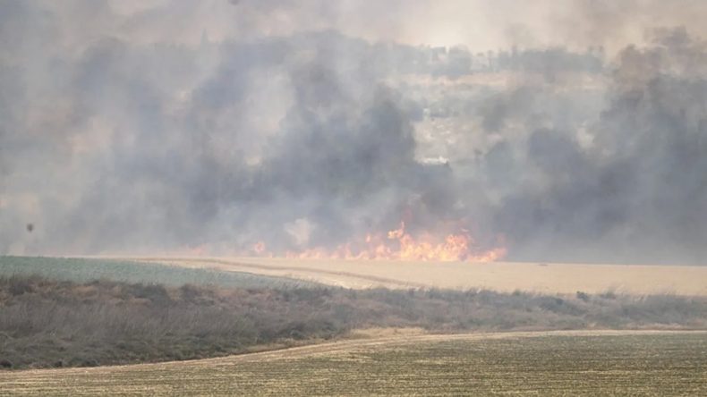 İsrail Alevlerin İçinde: Uluslararası Yardım İstendi