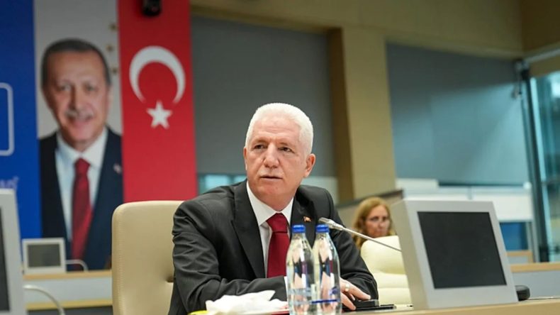 İstanbul Valisi Davut Gül: Okullar depremden etkilenmedi