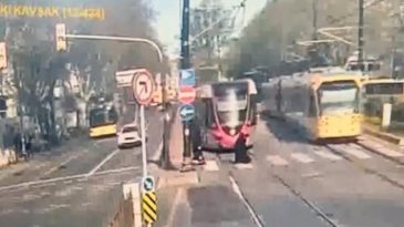 İstanbul’da Tramvay Kazası: Bir Kadın Hayatını Kaybetti