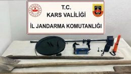 Kars’ta İzinsiz Kazı Yapan 5 Kişi Suçüstü Yakalandı