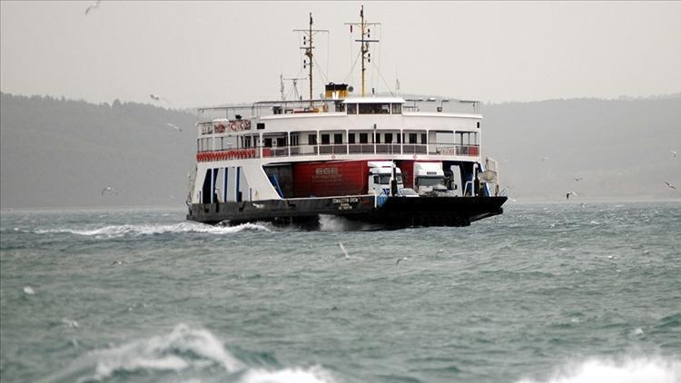 Kuzey Ege’de Fırtına Nedeniyle Feribot Seferleri İptal Edildi