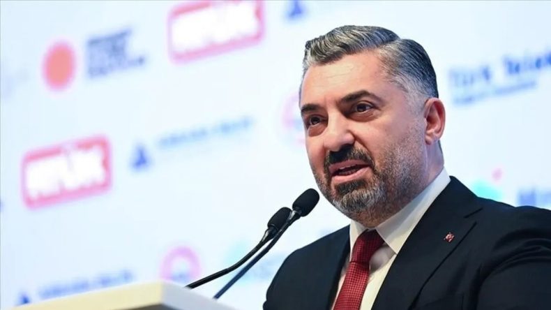 RTÜK Başkanı Şahin’den Sokak Röportajlarına İlişkin Açıklama: Denetimlerimiz Daha da Sıkılaştırılacak