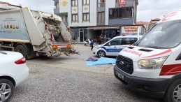 Sakarya’da Korkunç Kaza! Çöp Kamyonu 70 Yaşındaki Adamı Ezdi