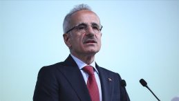 Ulaştırma Bakanı Uraloğlu’ndan Orta Koridor ve Kalkınma Yolu Hakkında Açıklama