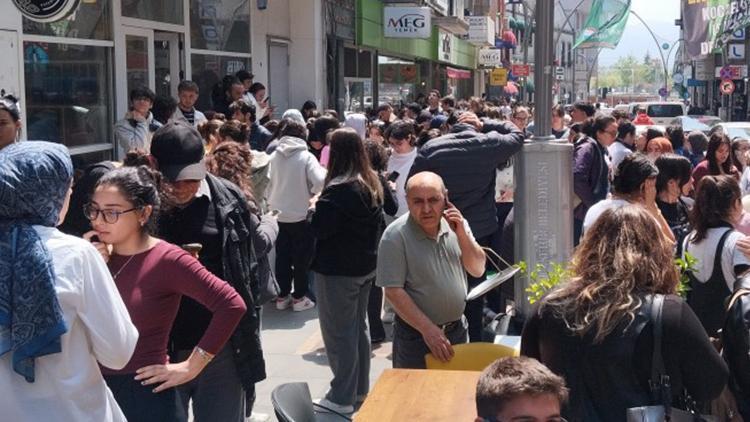 Vali Gül: Okullarımız depremde hasar almadı