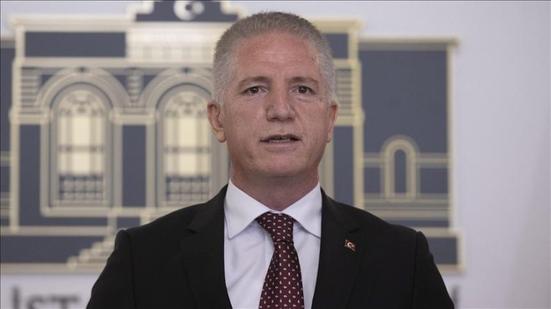 Vali Gül’den “Valinin yeğeniyim” diyen çakarlı araç sürücüsüne tepki