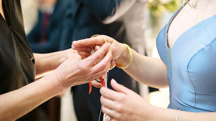 3 Belediyeden Yeni Düğün Kriterleri: 4 Bilezik, 2 Yüzük, 1 Küpe