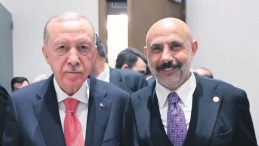 300 Yıllık Aile Mirası Kuran-ı Erdoğan’a Hediye Edildi