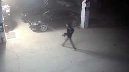78 Kişinin Hayatını Kaybettiği Yangın Faciası: Çalışanlar Araçları Kurtarmaya Gitti!
