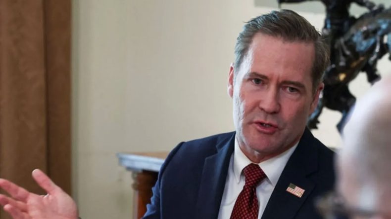 ABD Basınından Şaşırtıcı İddia! Trump Önemli Bir İsimle Yollarını Ayırdı