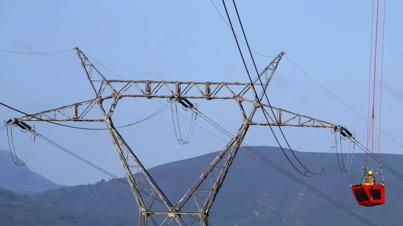 ABD’den Karanlık Yaz Uyarısı: Enerji Şebekemiz Tehlikede