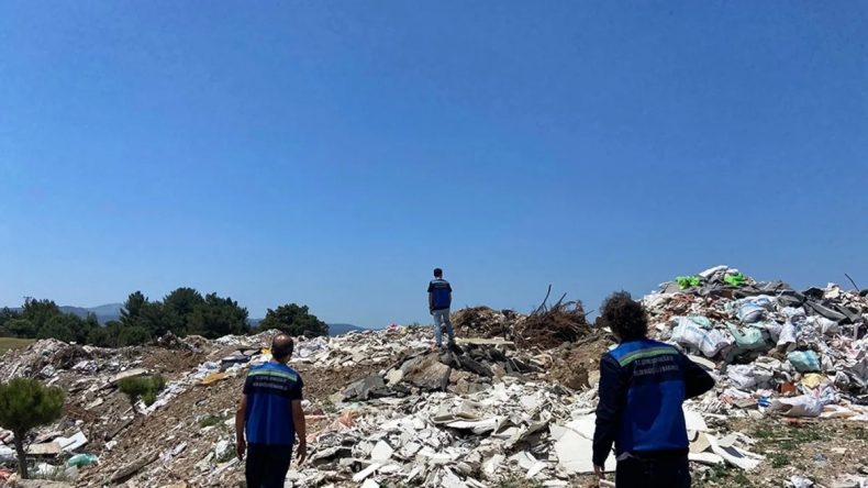 Açık Alanda Atık Depolayan Belediyeye 1,8 Milyon TL Ceza Verildi