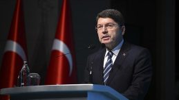 Adalet Bakanı Tunç, Şehit Uzman Çavuş Önder Özen İçin Başsağlığı Diledi