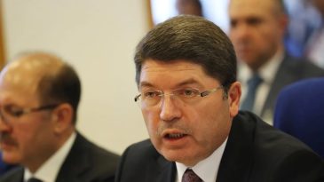 Adalet Bakanı Yılmaz Tunç, 2. Dönem Atanan Hakim ve Savcı Yardımcılarına Başarılar Diledi