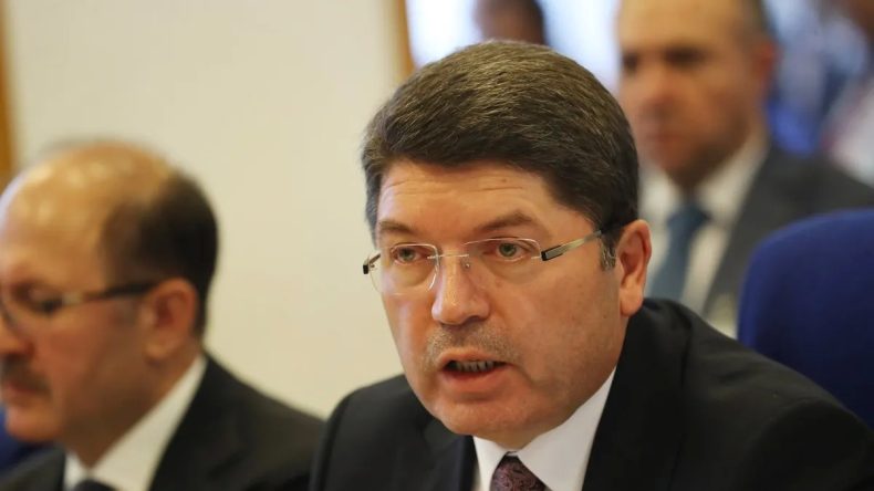 Adalet Bakanı Yılmaz Tunç, 2. Dönem Atanan Hakim ve Savcı Yardımcılarına Başarılar Diledi