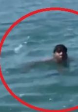 Adana’da Korku Dolu Anlar: Denizde Çırpınan Genci Böyle Kurtardılar!