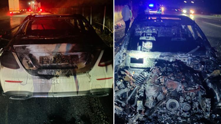 Adana’da Seyir Halindeki Otomobilde Yangın