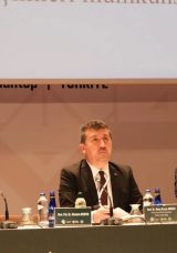 Ahlak Şurası HKÜ’de Devam Ediyor! Rahmani Yapay Zeka Önerisi