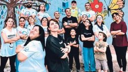 Anaokulunu Çiçek Bahçesine Dönüştürdü