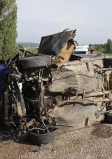 Anneler Günü’nde trajik kaza! Kadın yaşamını yitirdi, eşinin ve çocuğunun durumu kritik