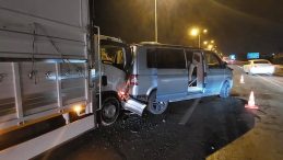 Antalya’da Zincirleme Trafik Kazası: 5 Araç Çarpıştı, Yaralılar Var