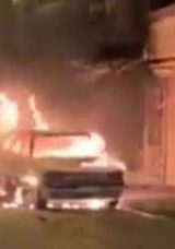 Aynı Marka Araçları Ateşe Verdi! 6 Araç Yanarak Kullanılamaz Hale Geldi