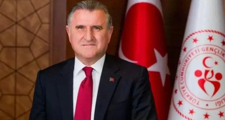 Bakan Bak, Süper Lig şampiyonu Galatasaray’ı tebrik etti!