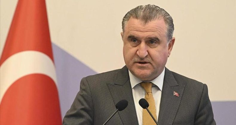 Bakan Bak’tan Galatasaray için tebrik mesajı!