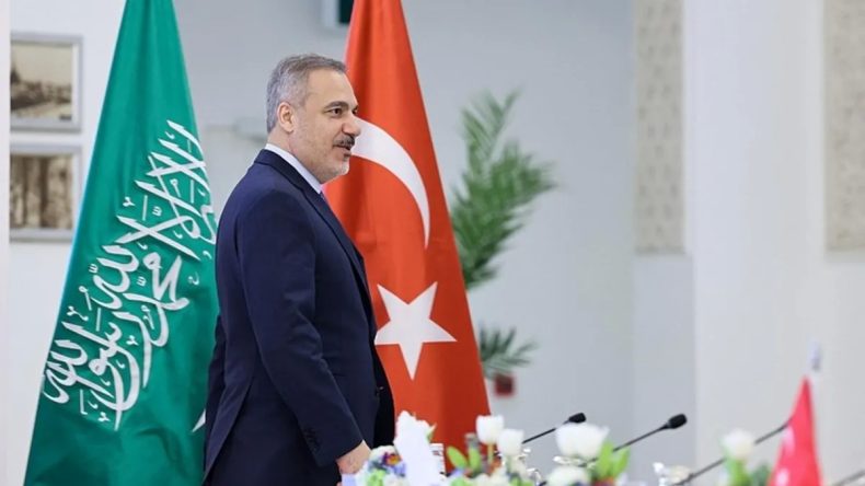 Bakan Fidan’dan Yoğun Diplomasi Faaliyetleri