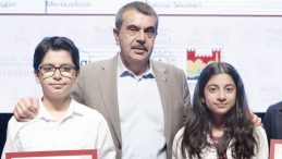Bakan Yusuf Tekin: Mülakatta kul hakkı yemiyoruz
