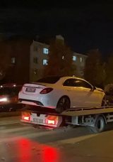 Başakşehir’de Araç Çarpışması: 5 Kişi Yaralandı!