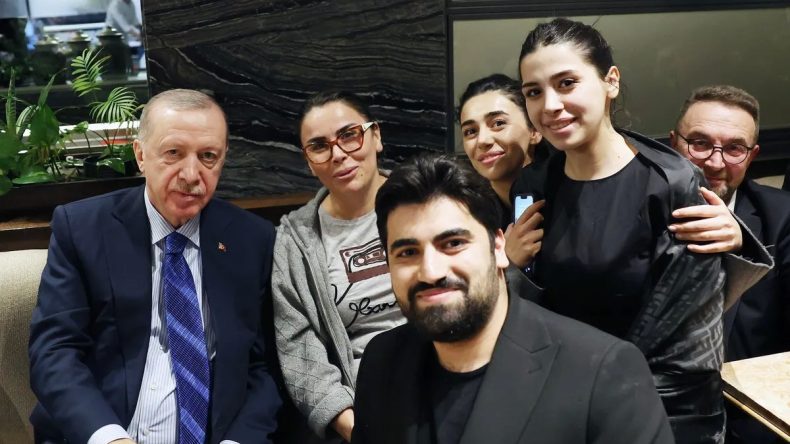 Başkan Erdoğan’dan Ankara’da Sürpriz Kafe Ziyareti