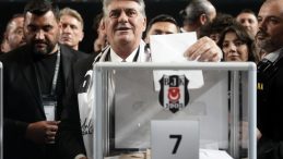 Beşiktaş’ta Serdal Adalı Yeniden Başkanlığa Seçildi