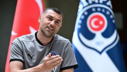 Burak Yılmaz, Galatasaray’ın Başarısının Sırrını Açıkladı