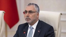 Çalışma ve Sosyal Güvenlik Bakanı Vedat Işıkhan, SABAH için yazdı: Emek varsa umut var