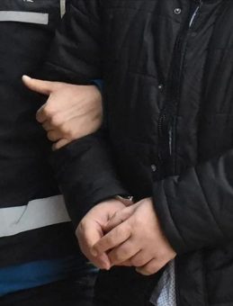 Çorum’da Otomobilden Hırsızlık Yapan Şüpheli Suçüstü Yakalandı