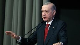 Cumhurbaşkanı Erdoğan ‘görevlendirdim’ demişti… Yeni anayasa çalışmasında 10 isim belli oldu