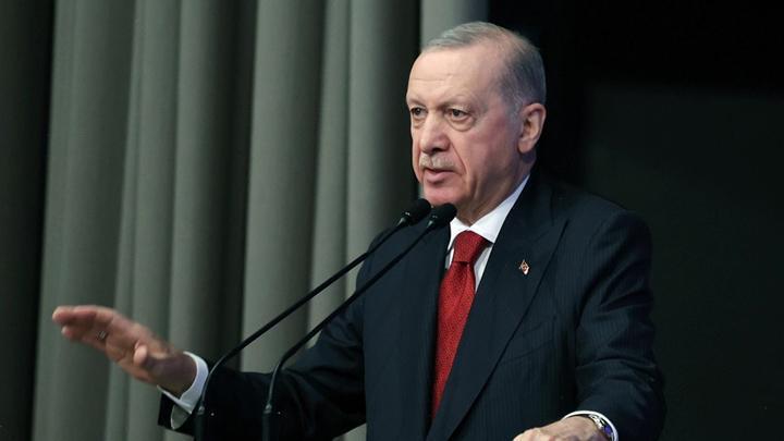 Cumhurbaşkanı Erdoğan ‘görevlendirdim’ demişti… Yeni anayasa çalışmasında 10 isim belli oldu