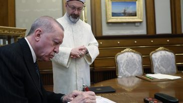 Cumhurbaşkanı Erdoğan, Kurban Bağışında Bulundu