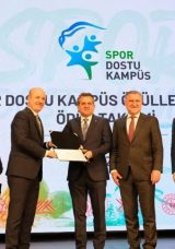 ÇÜ’ye Spor Dostu Kampüs Ödülü