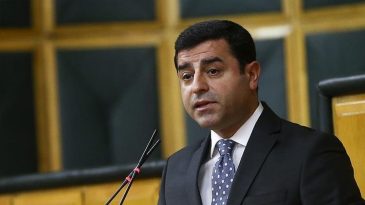 Demirtaş’ın ‘Cumhurbaşkanına hakaret’ davası ertelendi