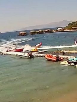 Deniz yatağı sürat teknesine çarptı: 1’i ağır 3 turist yaralı