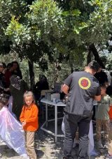 Depremzedelerin Bayram Hazırlıkları Gönüllülerle Devam Ediyor