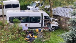 Düzce’de İşçi Servisi Araçla Ağaca Çarptı: 8 Yaralı!