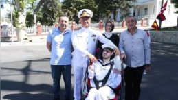 Engelleri aşıp üniformalarını gururla giydiler! Engelli gençler bir günlük temsili askerlik yaptı