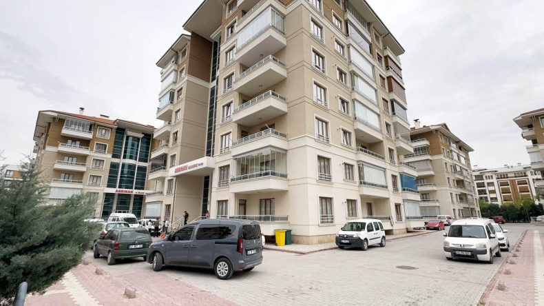 Eşini Katleden İzzet Öner, Olay Yeri Bekçiliği Yaptı