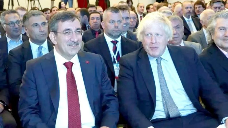 Eski İngiltere Başbakanı Boris Johnson: Biz bir otoyol inşa edemedik, Türkiye’nin altyapısı ise inanılmaz